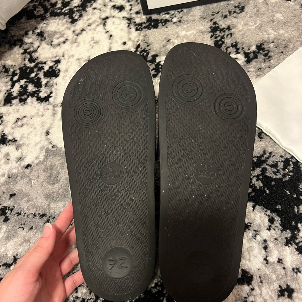 Gucci Black Embossed Logo Rubber Slide Sandals - Picture 6 of 6